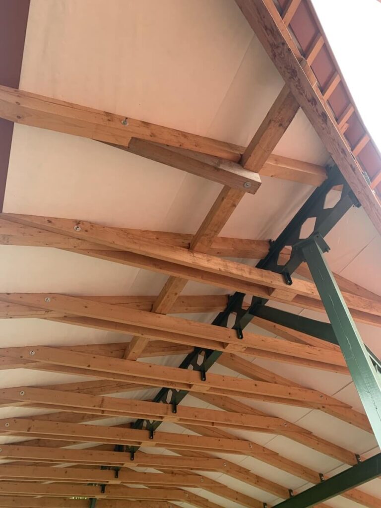 Střechy koněprusy Beroun